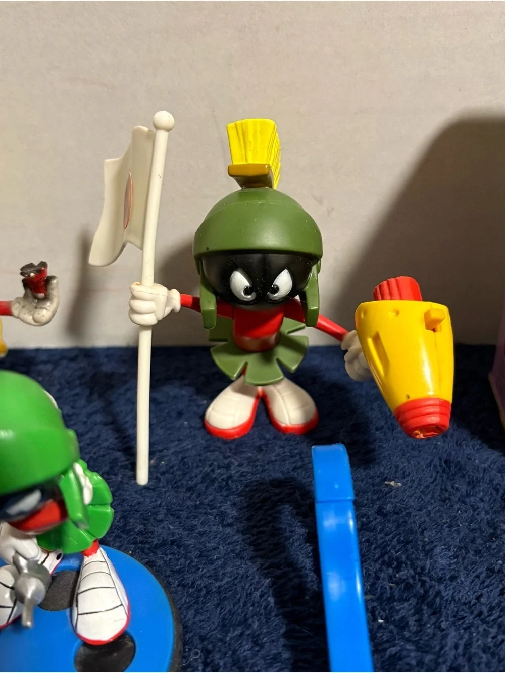 Vtg 18 Pieces Marvin the Martian “Looney Tunes” Collectibles Figurines Space Jam